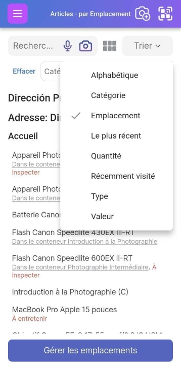 Image d'une page de liste d'articles regroupés par adresse et emplacement. Les options de tri incluent Alphabétique, Catégorie, Emplacement, Plus récent, Quantité, Récent, Type et Valeur