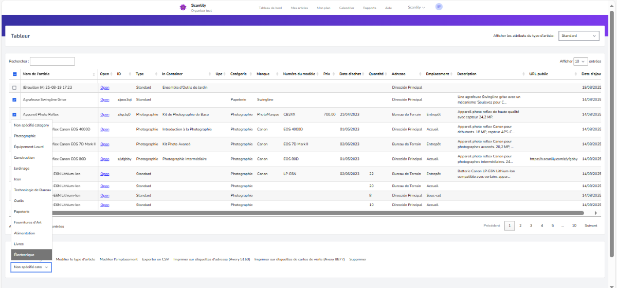Menu déroulant affichant "Avec la sélection :" Changer la catégorie. Affiche les différentes catégories.