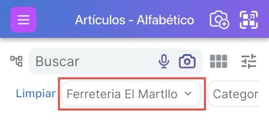 Lista de artículos filtrada por John Smith con el nombre del cliente que se muestra en la barra de filtro y un botón Borrar